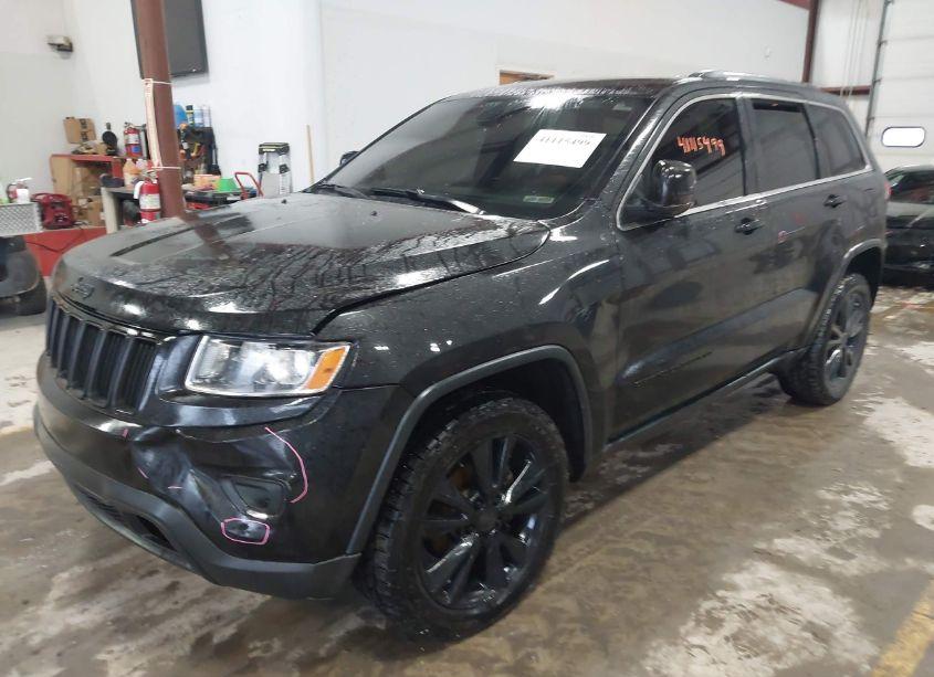 Photo 2 of 2014 Jeep Grand CHEROKEE LAREDO (VIN 1C4RJFAGXEC457990)