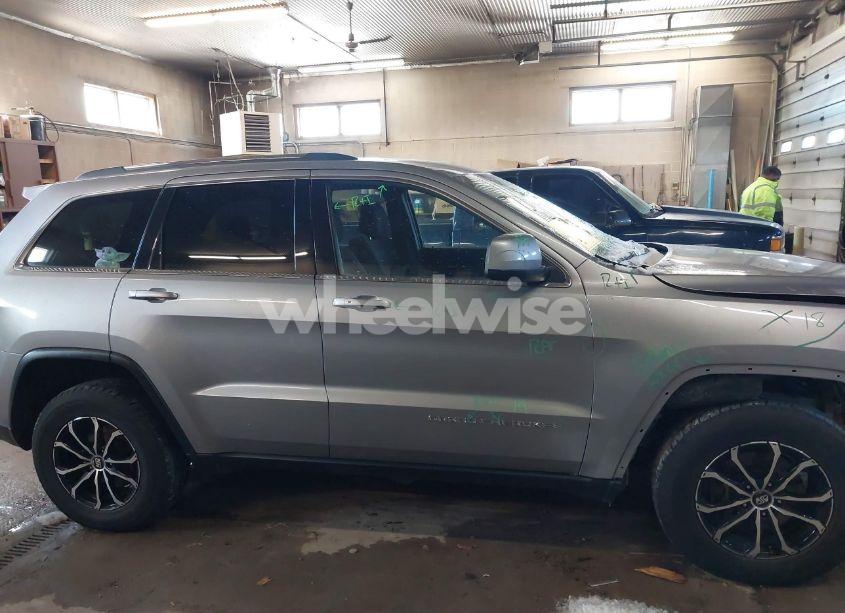 Photo 12 of 2014 Jeep Grand CHEROKEE LAREDO (VIN 1C4RJFAGXEC566126)