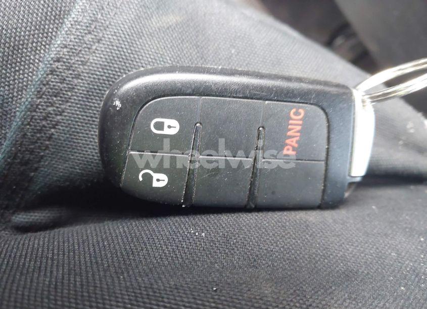 Photo 11 of 2015 Jeep Grand CHEROKEE LAREDO (VIN 1C4RJFAGXFC116252)