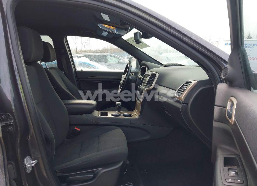 Photo 5 of 2015 Jeep Grand CHEROKEE LAREDO (VIN 1C4RJFAGXFC116252)