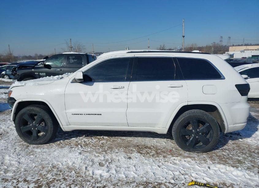 Photo 13 of 2015 Jeep Grand CHEROKEE ALTITUDE (VIN 1C4RJFAGXFC206632)