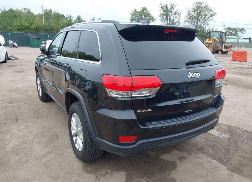 Photo 3 of 2015 Jeep Grand CHEROKEE LAREDO (VIN 1C4RJFAGXFC211748)