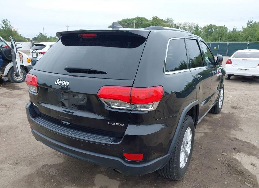 Photo 4 of 2015 Jeep Grand CHEROKEE LAREDO (VIN 1C4RJFAGXFC211748)