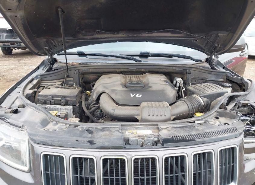 Photo 10 of 2015 Jeep Grand CHEROKEE LAREDO (VIN 1C4RJFAGXFC630814)