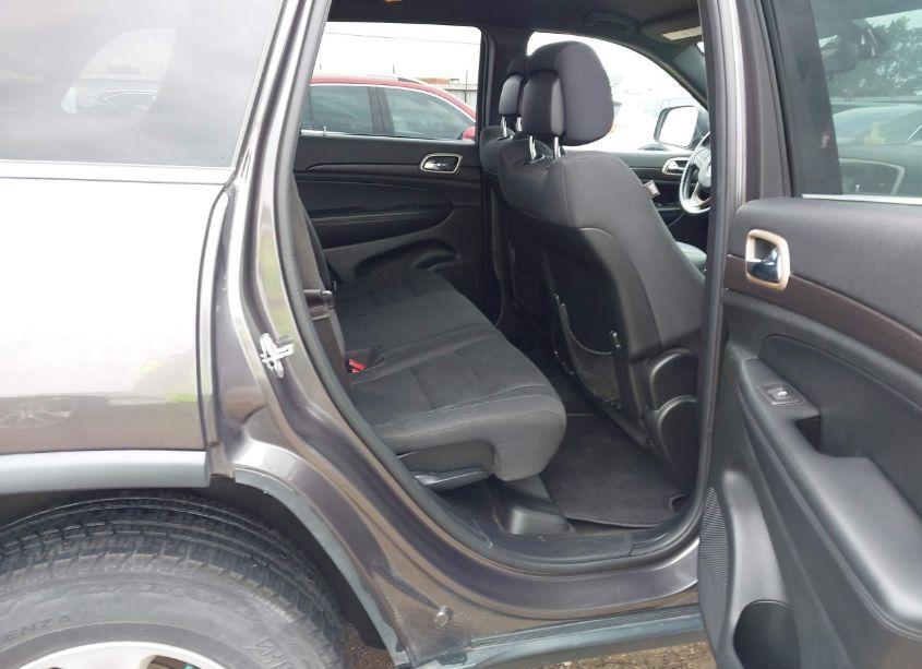 Photo 8 of 2015 Jeep Grand CHEROKEE LAREDO (VIN 1C4RJFAGXFC630814)