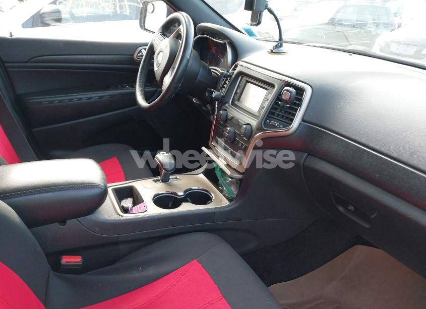 Photo 5 of 2015 Jeep Grand CHEROKEE LAREDO (VIN 1C4RJFAGXFC697087)