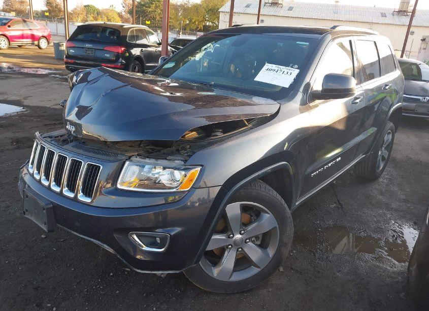 Photo 2 of 2015 Jeep Grand CHEROKEE LAREDO (VIN 1C4RJFAGXFC804445)