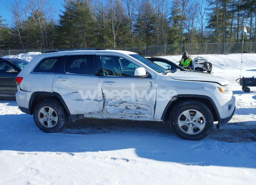Photo 13 of 2015 Jeep Grand CHEROKEE LAREDO (VIN 1C4RJFAGXFC851703)