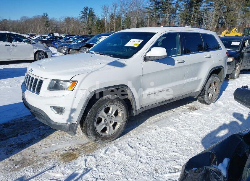 Photo 2 of 2015 Jeep Grand CHEROKEE LAREDO (VIN 1C4RJFAGXFC851703)