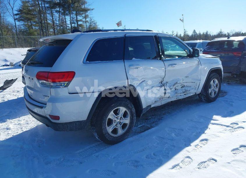 Photo 4 of 2015 Jeep Grand CHEROKEE LAREDO (VIN 1C4RJFAGXFC851703)