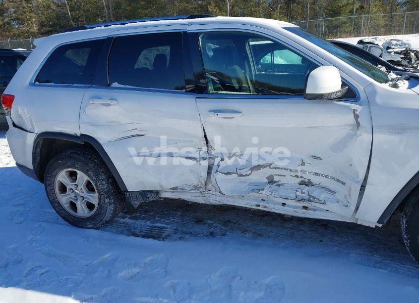 Photo 6 of 2015 Jeep Grand CHEROKEE LAREDO (VIN 1C4RJFAGXFC851703)