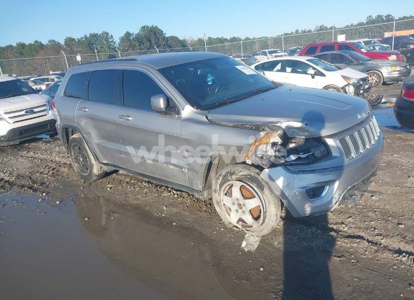 2016 Jeep Grand CHEROKEE LAREDO (VIN 1C4RJFAGXGC318672) main photo