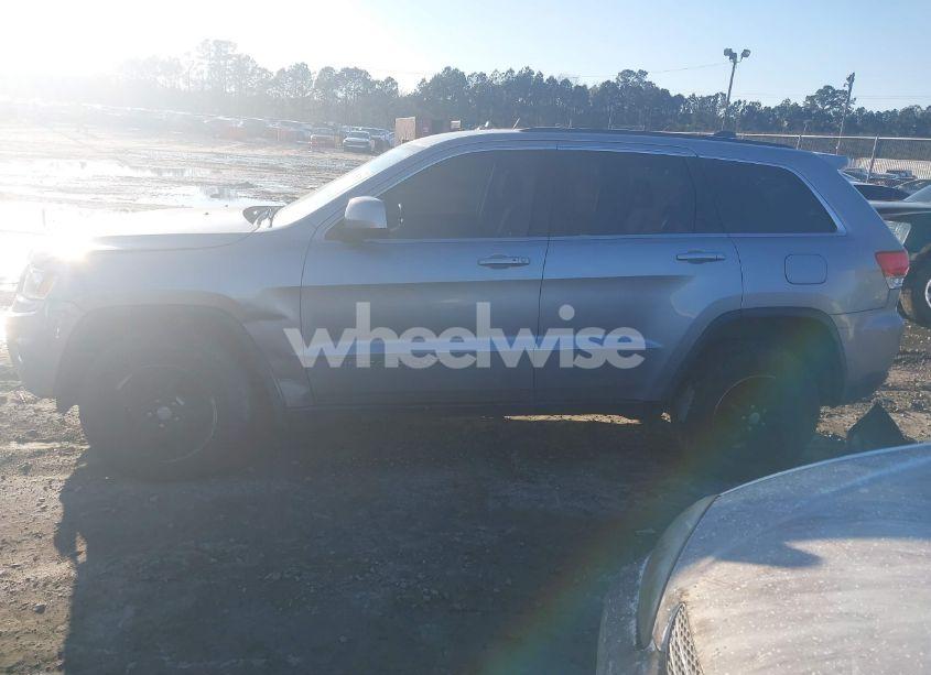 Photo 13 of 2016 Jeep Grand CHEROKEE LAREDO (VIN 1C4RJFAGXGC318672)