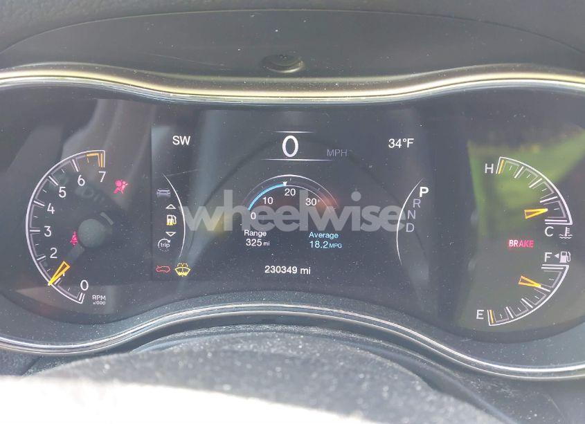 Photo 7 of 2016 Jeep Grand CHEROKEE LAREDO (VIN 1C4RJFAGXGC324844)