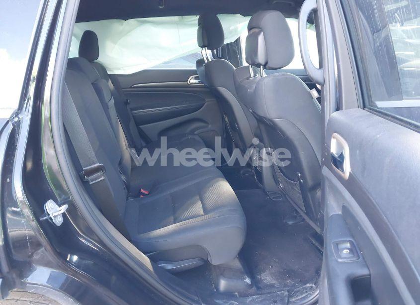 Photo 8 of 2016 Jeep Grand CHEROKEE LAREDO (VIN 1C4RJFAGXGC324844)