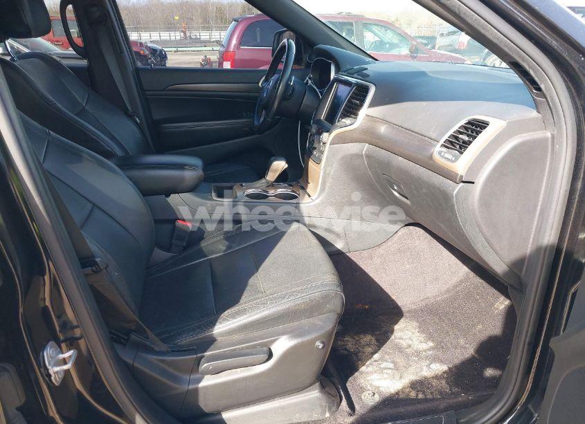 Photo 5 of 2016 Jeep Grand CHEROKEE LAREDO (VIN 1C4RJFAGXGC396255)