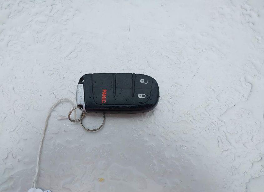 Photo 11 of 2016 Jeep Grand CHEROKEE LAREDO (VIN 1C4RJFAGXGC414463)