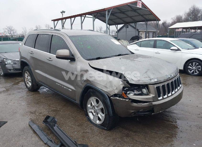 2016 Jeep Grand CHEROKEE LAREDO (VIN 1C4RJFAGXGC458897) main photo
