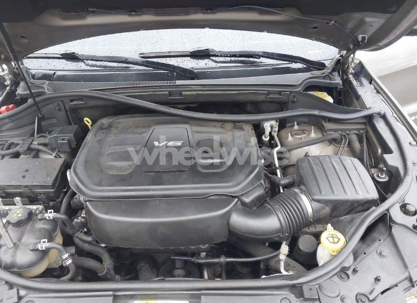 Photo 10 of 2016 Jeep Grand CHEROKEE LAREDO (VIN 1C4RJFAGXGC458897)