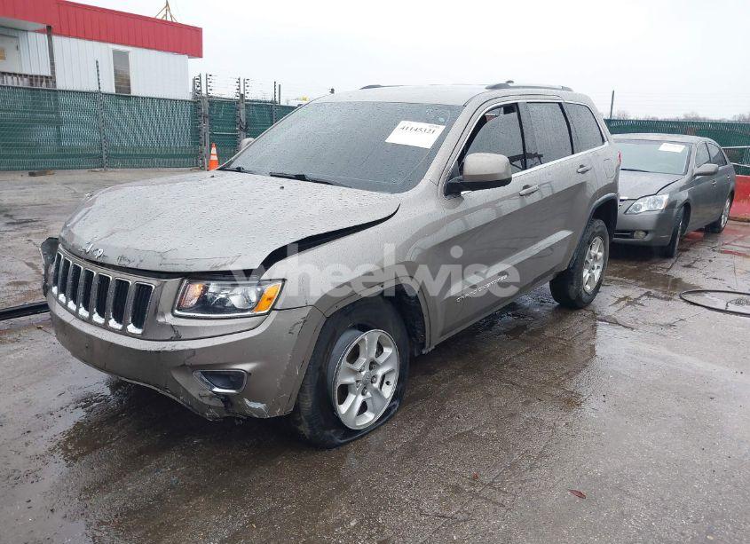 Photo 2 of 2016 Jeep Grand CHEROKEE LAREDO (VIN 1C4RJFAGXGC458897)