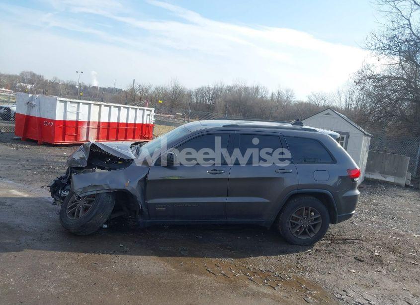 Photo 14 of 2016 Jeep Grand CHEROKEE 75TH ANNIVERSARY (VIN 1C4RJFAGXGC471150)