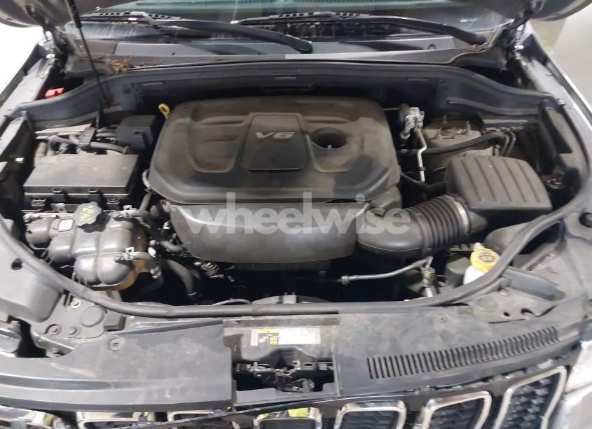 Photo 10 of 2017 Jeep Grand CHEROKEE LAREDO 4X4 (VIN 1C4RJFAGXHC749157)