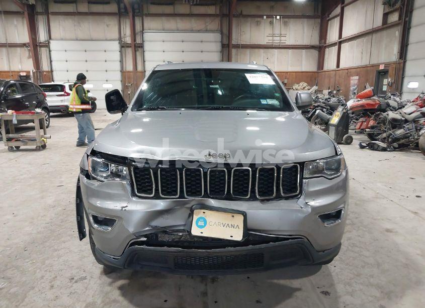 Photo 12 of 2017 Jeep Grand CHEROKEE LAREDO 4X4 (VIN 1C4RJFAGXHC749157)