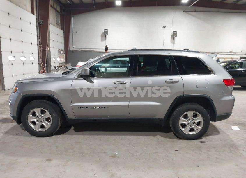Photo 14 of 2017 Jeep Grand CHEROKEE LAREDO 4X4 (VIN 1C4RJFAGXHC749157)