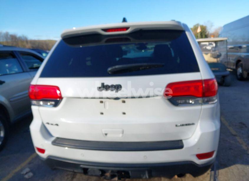 Photo 16 of 2017 Jeep Grand CHEROKEE LAREDO 4X4 (VIN 1C4RJFAGXHC756562)