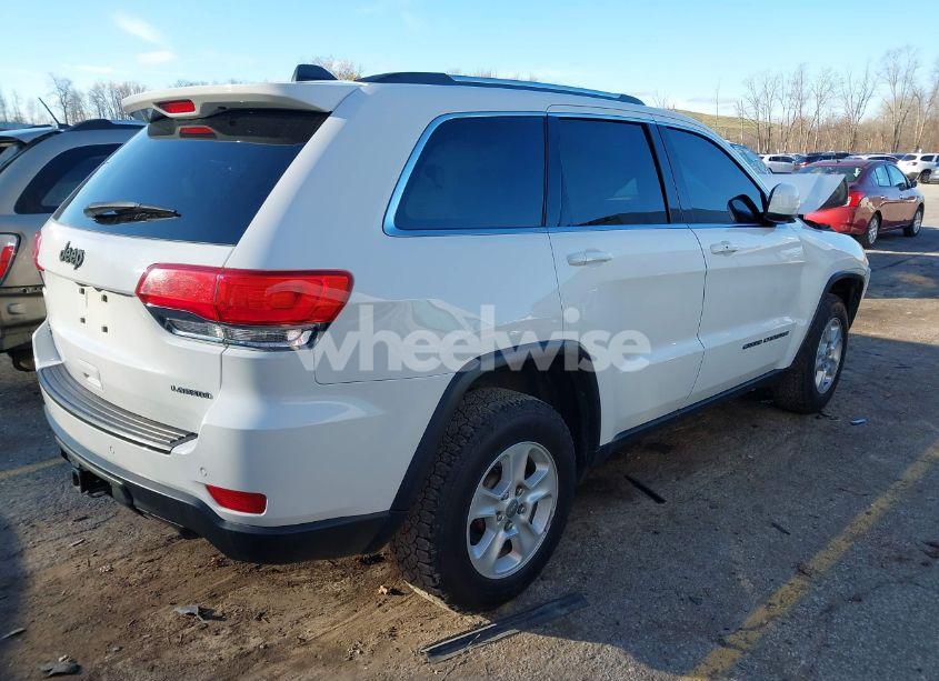 Photo 4 of 2017 Jeep Grand CHEROKEE LAREDO 4X4 (VIN 1C4RJFAGXHC756562)