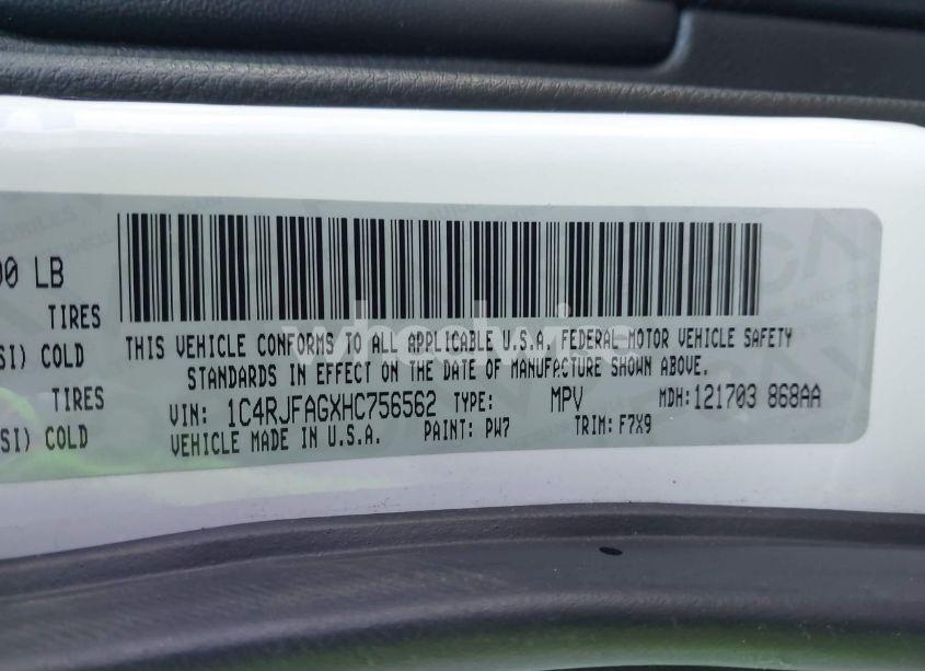 Photo 9 of 2017 Jeep Grand CHEROKEE LAREDO 4X4 (VIN 1C4RJFAGXHC756562)