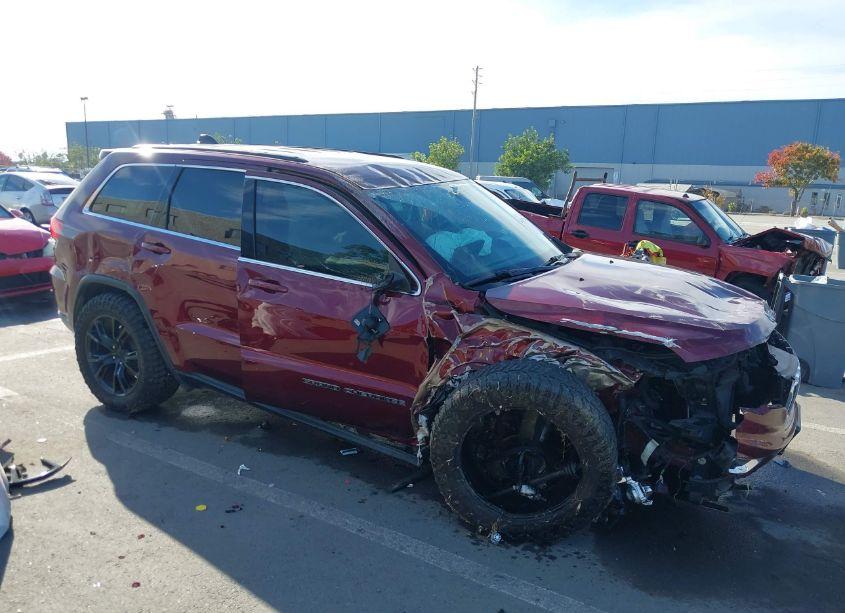 2017 Jeep Grand CHEROKEE LAREDO 4X4 (VIN 1C4RJFAGXHC784250) main photo