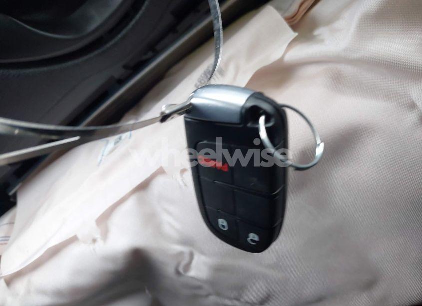 Photo 11 of 2017 Jeep Grand CHEROKEE LAREDO 4X4 (VIN 1C4RJFAGXHC784510)