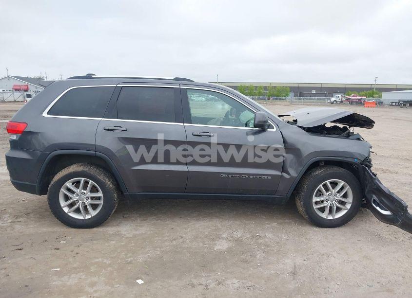 Photo 13 of 2017 Jeep Grand CHEROKEE LAREDO 4X4 (VIN 1C4RJFAGXHC784510)