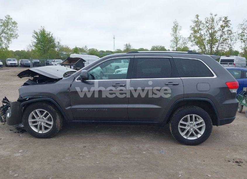 Photo 14 of 2017 Jeep Grand CHEROKEE LAREDO 4X4 (VIN 1C4RJFAGXHC784510)