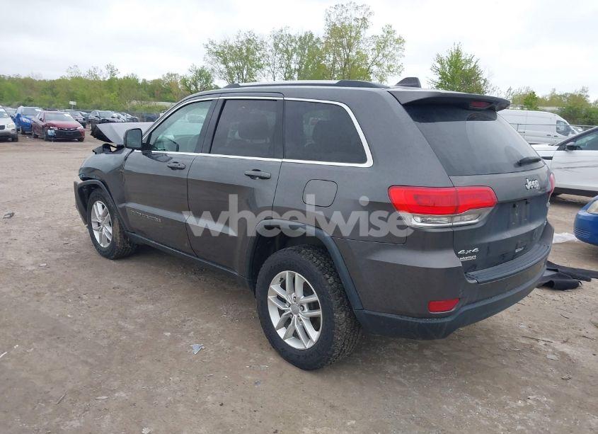 Photo 3 of 2017 Jeep Grand CHEROKEE LAREDO 4X4 (VIN 1C4RJFAGXHC784510)