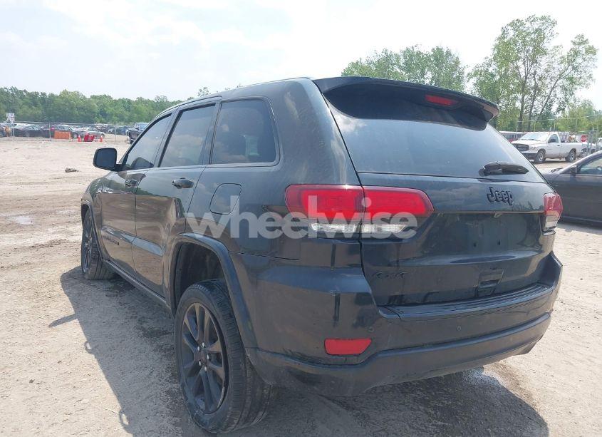 Photo 3 of 2017 Jeep Grand CHEROKEE ALTITUDE 4X4 (VIN 1C4RJFAGXHC818834)