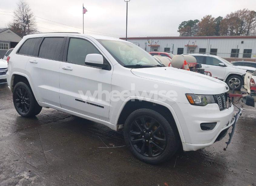 2018 Jeep Grand CHEROKEE ALTITUDE 4X4 (VIN 1C4RJFAGXJC123291) main photo