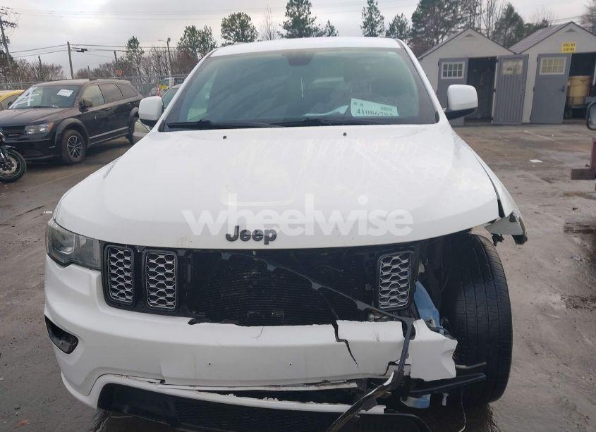 Photo 12 of 2018 Jeep Grand CHEROKEE ALTITUDE 4X4 (VIN 1C4RJFAGXJC123291)