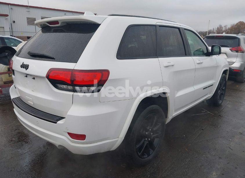 Photo 4 of 2018 Jeep Grand CHEROKEE ALTITUDE 4X4 (VIN 1C4RJFAGXJC123291)