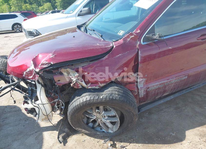 Photo 14 of 2018 Jeep Grand CHEROKEE LAREDO E 4X4 (VIN 1C4RJFAGXJC280612)