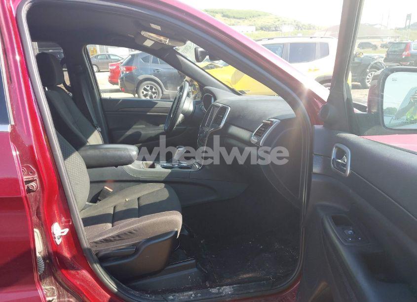 Photo 5 of 2018 Jeep Grand CHEROKEE LAREDO E 4X4 (VIN 1C4RJFAGXJC280612)