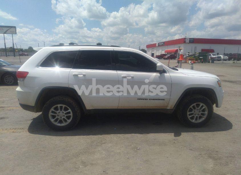Photo 13 of 2018 Jeep Grand CHEROKEE LAREDO E 4X4 (VIN 1C4RJFAGXJC318016)
