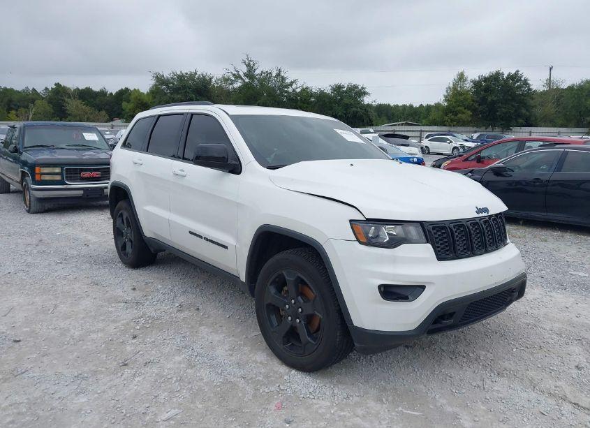 2018 Jeep Grand CHEROKEE UPLAND 4X4 (VIN 1C4RJFAGXJC352358) main photo