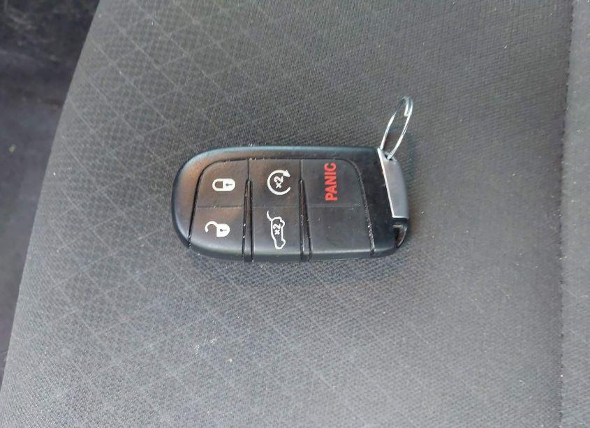 Photo 11 of 2018 Jeep Grand CHEROKEE UPLAND 4X4 (VIN 1C4RJFAGXJC352358)