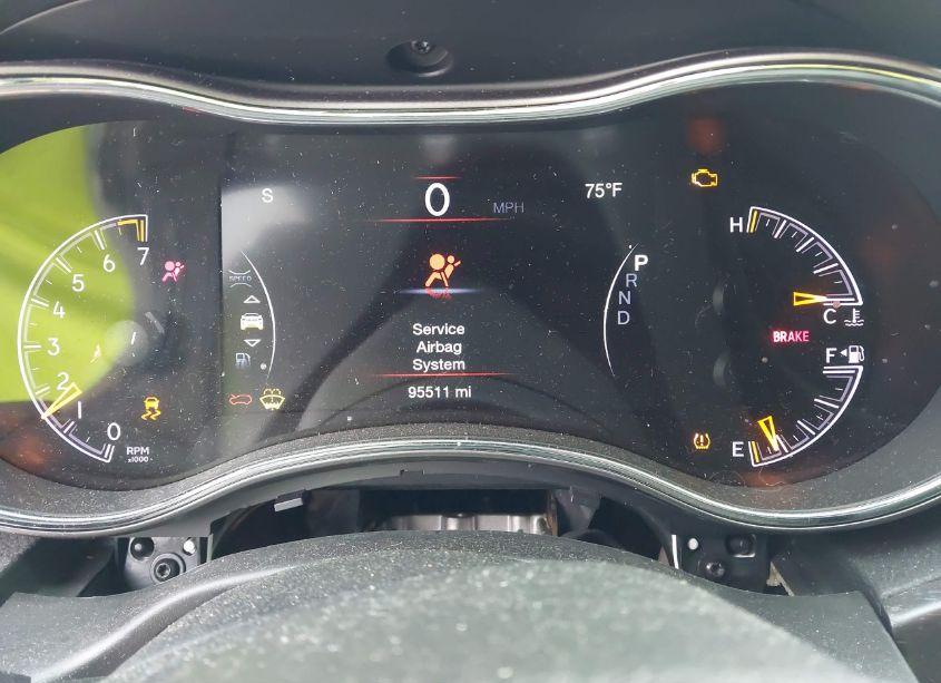 Photo 7 of 2018 Jeep Grand CHEROKEE UPLAND 4X4 (VIN 1C4RJFAGXJC352358)