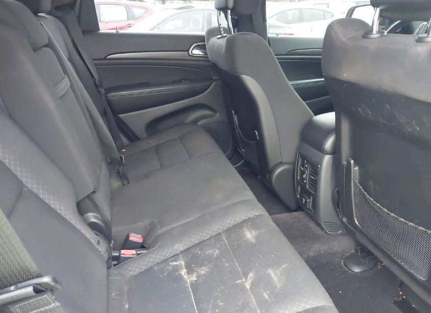 Photo 8 of 2018 Jeep Grand CHEROKEE UPLAND 4X4 (VIN 1C4RJFAGXJC352358)