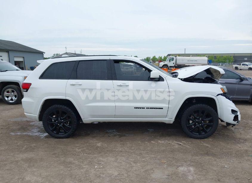 Photo 14 of 2018 Jeep Grand CHEROKEE ALTITUDE 4X4 (VIN 1C4RJFAGXJC357320)