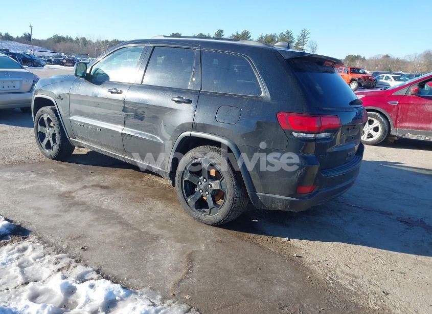 Photo 3 of 2018 Jeep Grand CHEROKEE UPLAND 4X4 (VIN 1C4RJFAGXJC375588)