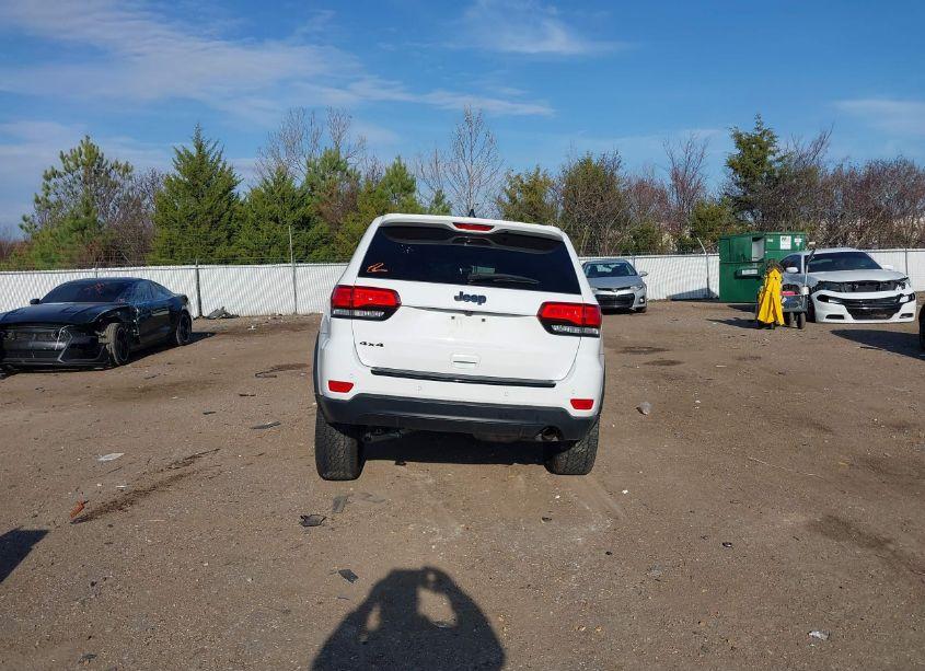 Photo 17 of 2018 Jeep Grand CHEROKEE UPLAND 4X4 (VIN 1C4RJFAGXJC423087)